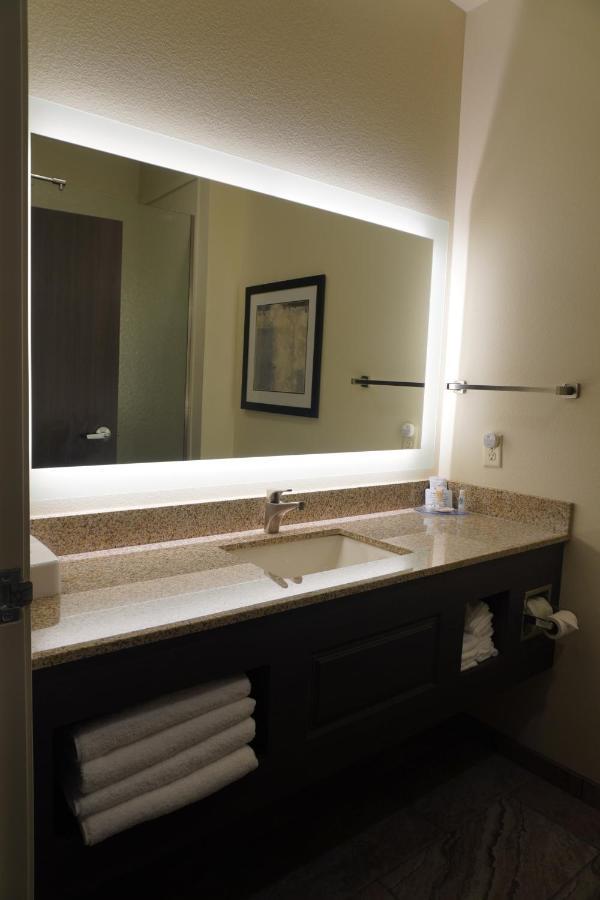 Comfort Inn & Suites Medina Ngoại thất bức ảnh