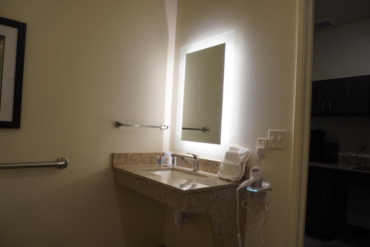 Comfort Inn & Suites Medina Ngoại thất bức ảnh